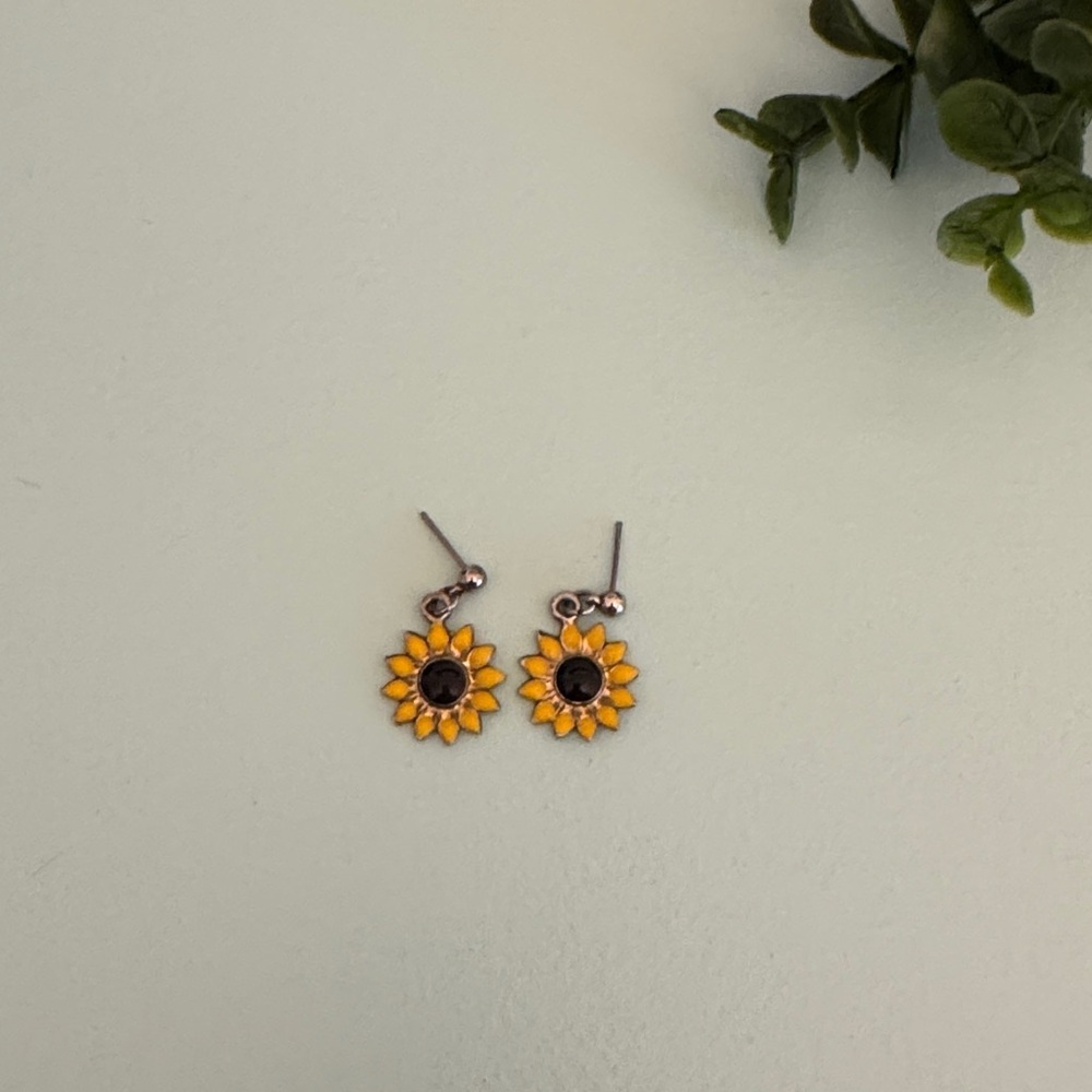 Vintage 90’s Sunflower Stud Earrings